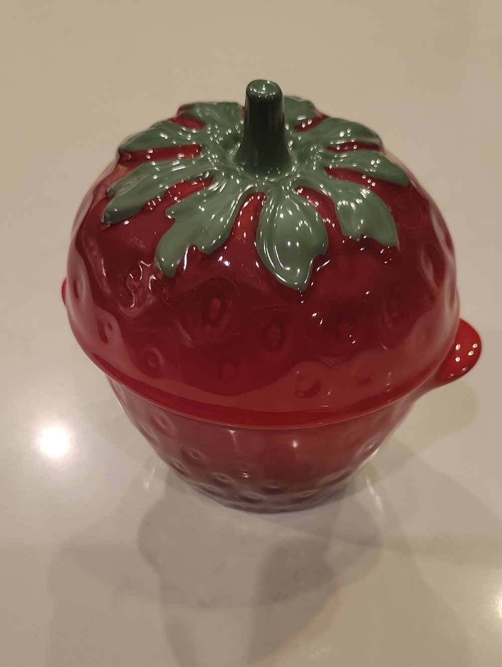 Like New! Retired & Rare Le Creuset 1st Edition Strawberry Cocotte